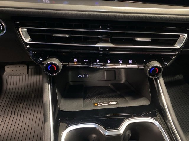 New 2026 Chevrolet Traverse LT w/ Driver Confidence Package image 22