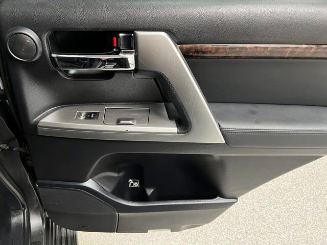 Used 2014 Toyota Land Cruiser image 52