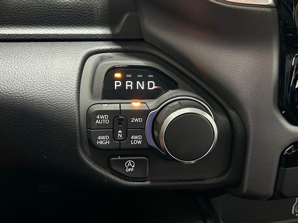 New 2026 RAM 1500 4x4 Crew Cab image 35