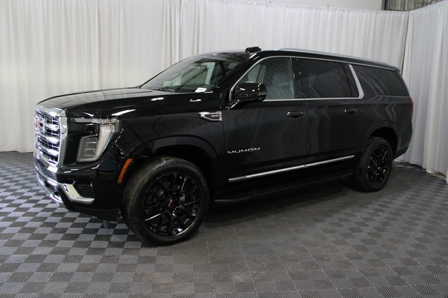 New 2026 GMC Yukon XL Elevation w/ Elevation Premium Package image 3