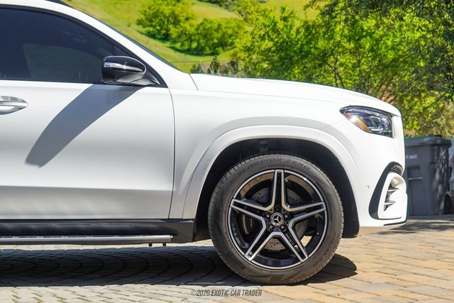 Used 2024 Mercedes-Benz GLS 450 4MATIC image 11