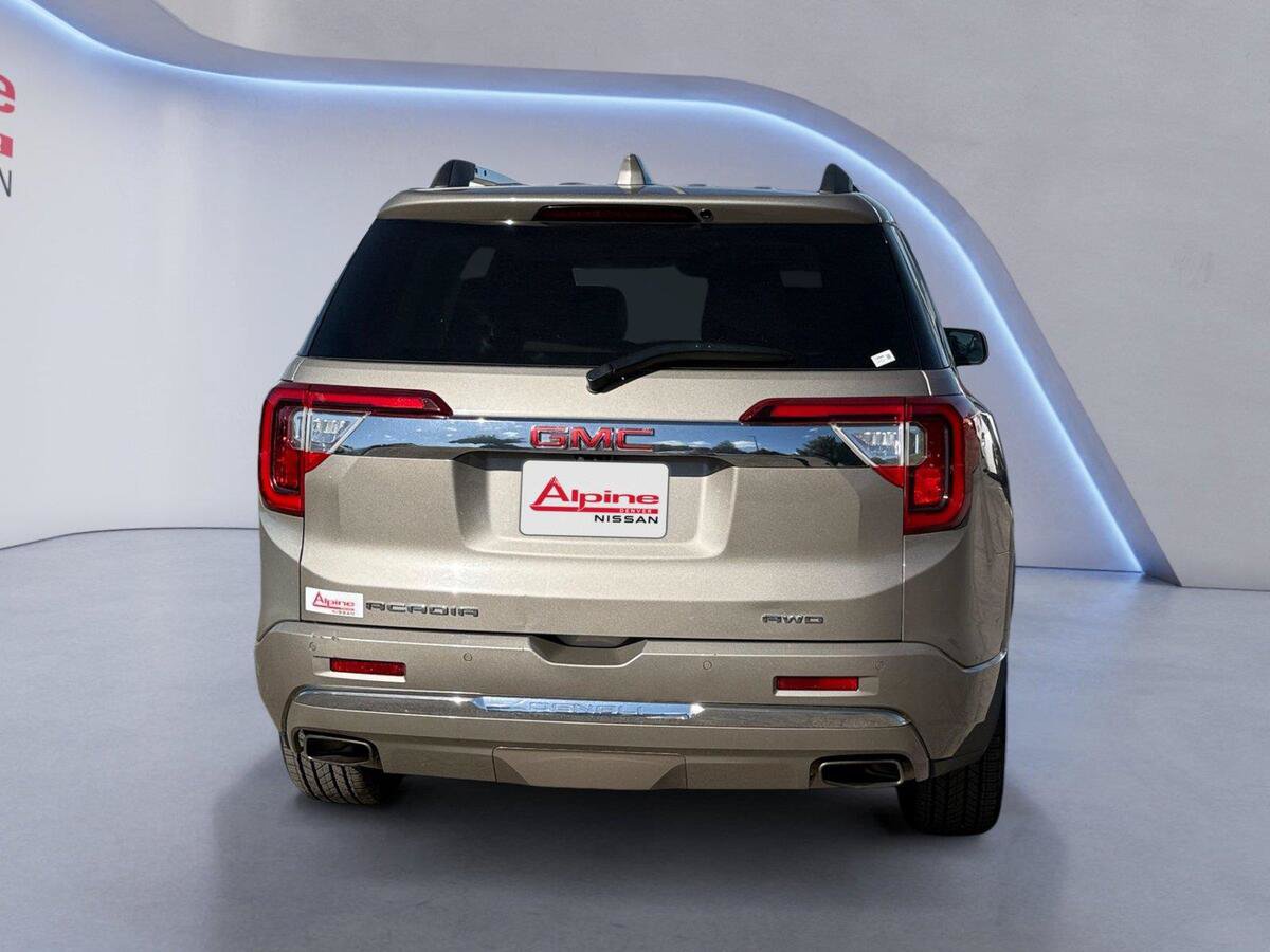 Used 2022 GMC Acadia Denali w/ Denali Technology Package AWD/4WD image 4