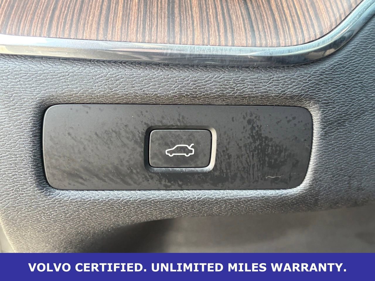 Certified 2023 Volvo XC60 B5 Ultimate w/ Protection Package Premier FWD image 21