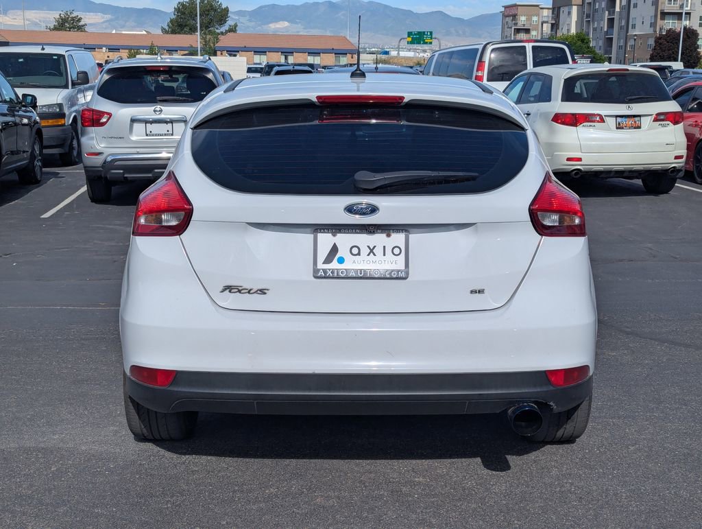 Used 2015 Ford Focus SE w/ Equipment Group 201A FWD image 6