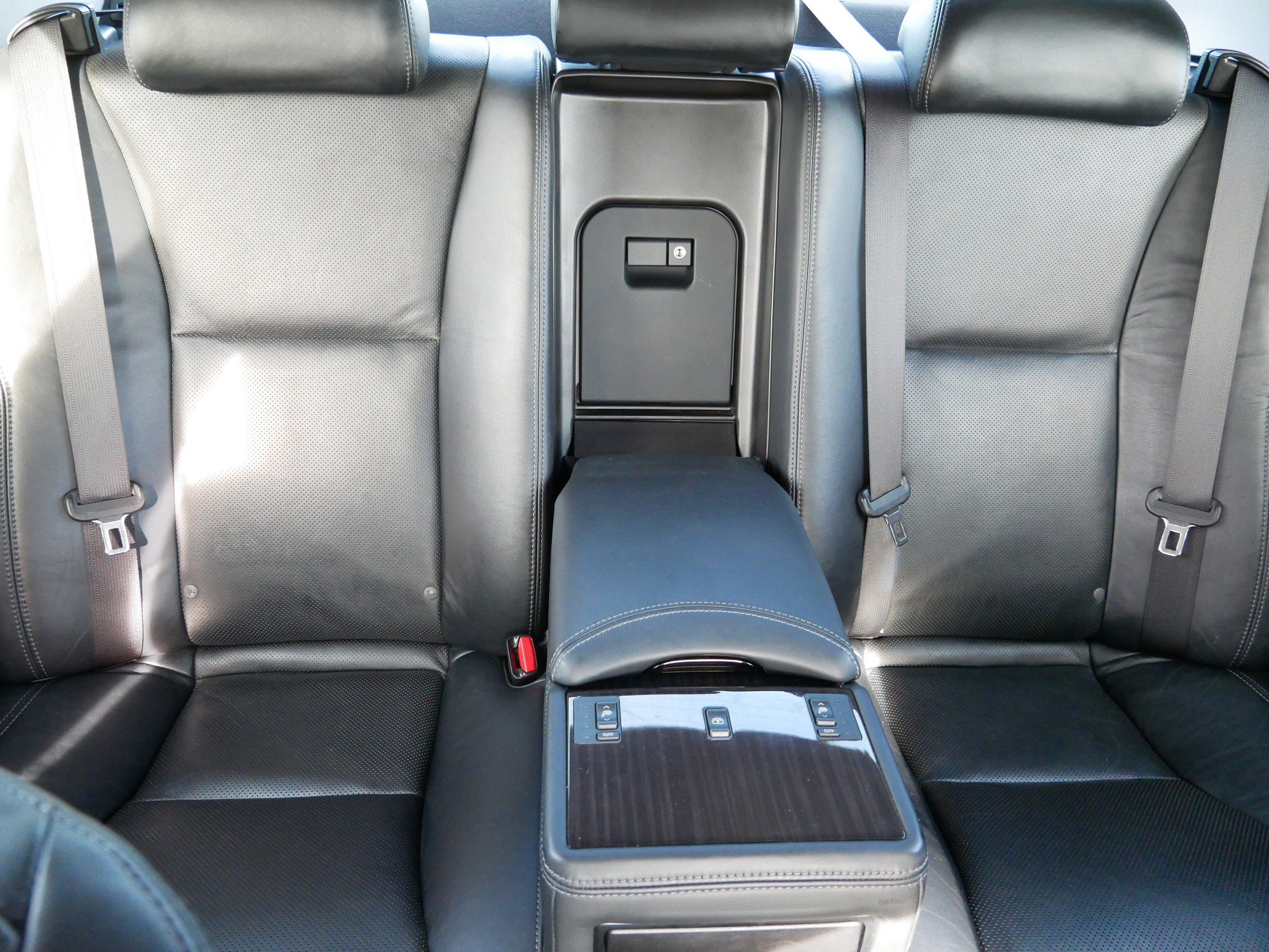 Used 2014 Lexus LS 460 AWD image 14