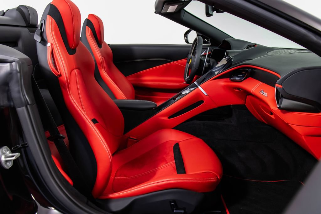 Certified 2025 Ferrari Roma Spider RWD image 56