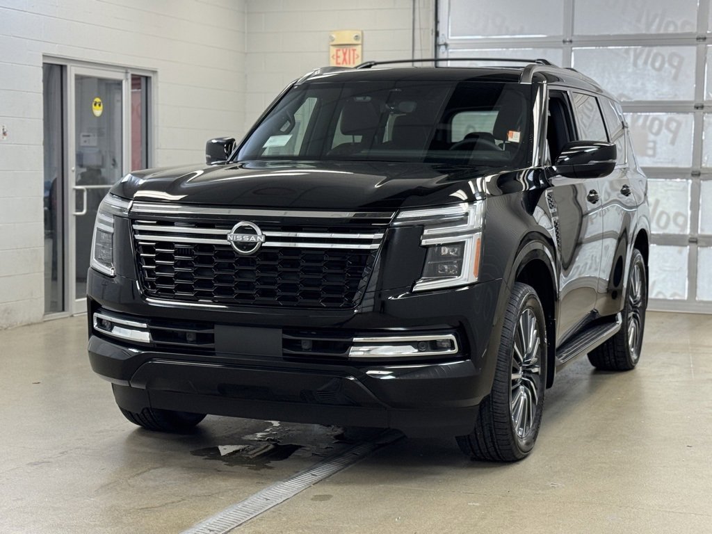 New 2025 Nissan Armada Platinum Reserve image 3