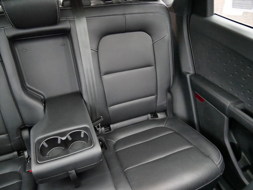 Used 2020 Ford Escape SE Sport image 20