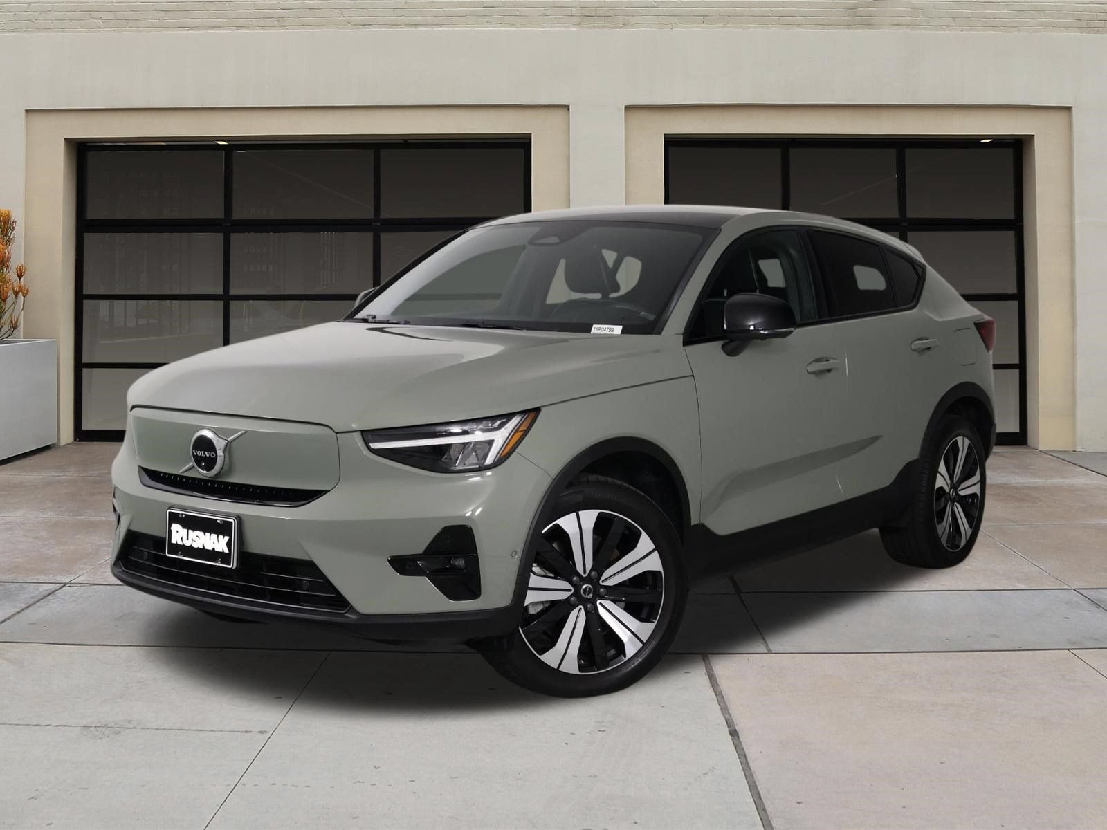 Used 2023 Volvo C40 P8 Recharge Plus w/ Protection Package Premier AWD/4WD image 3