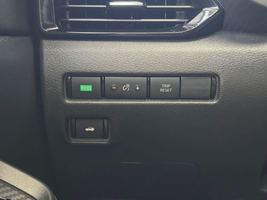 Used 2021 Nissan Sentra SV FWD image 23