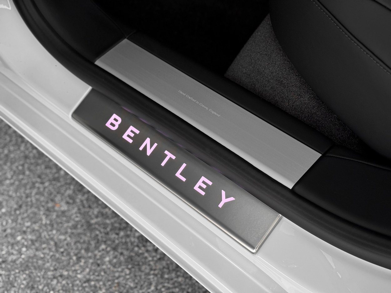 New 2026 Bentley Flying Spur Plug-In Hybrid image 23