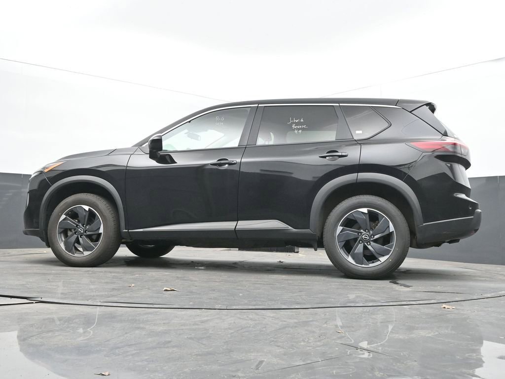 Used 2025 Nissan Rogue SV AWD/4WD image 27