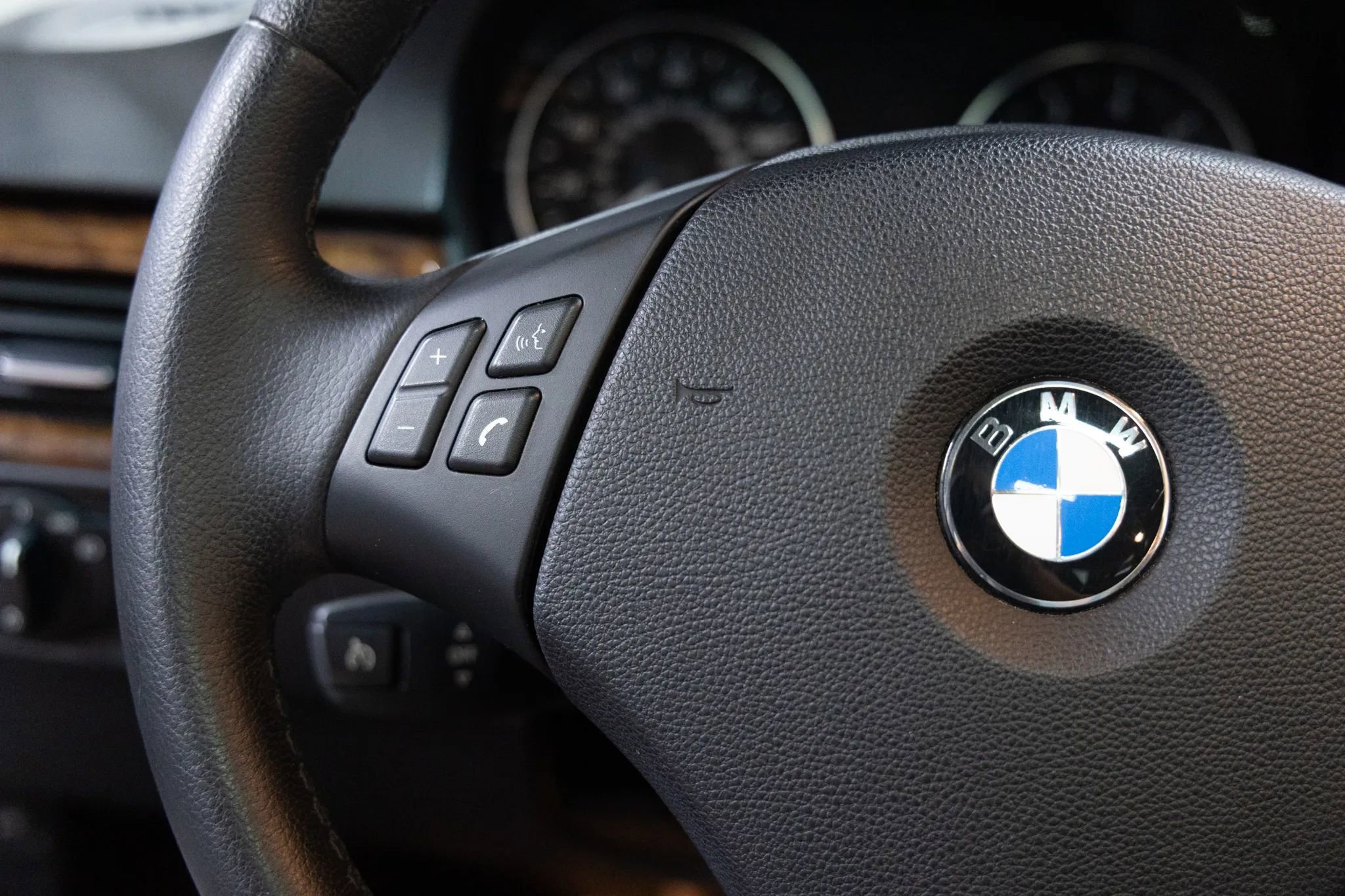 Used 2006 BMW 325xi Wagon image 12