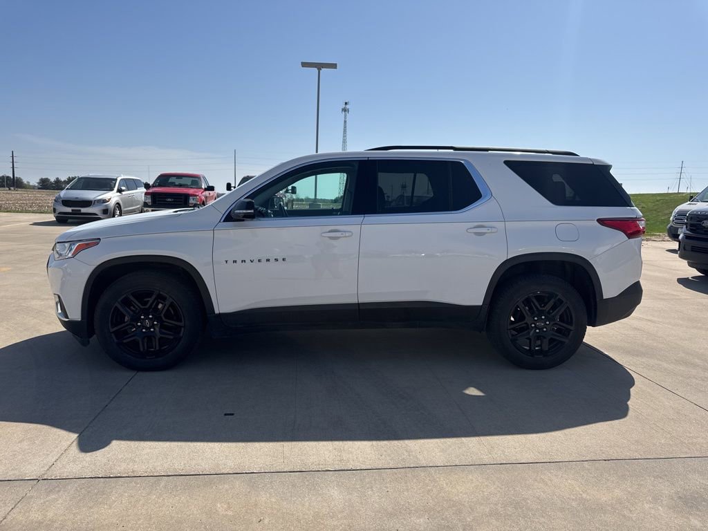 Used 2019 Chevrolet Traverse LT w/ LPO, Blackout Package AWD/4WD image 11