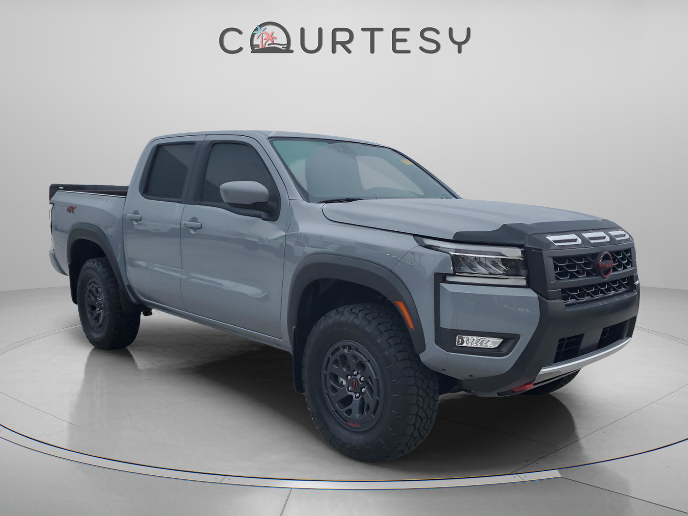 Used 2025 Nissan Frontier PRO-4X image 5