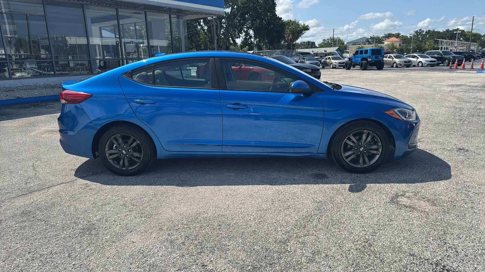 Used 2018 Hyundai Elantra SEL image 3