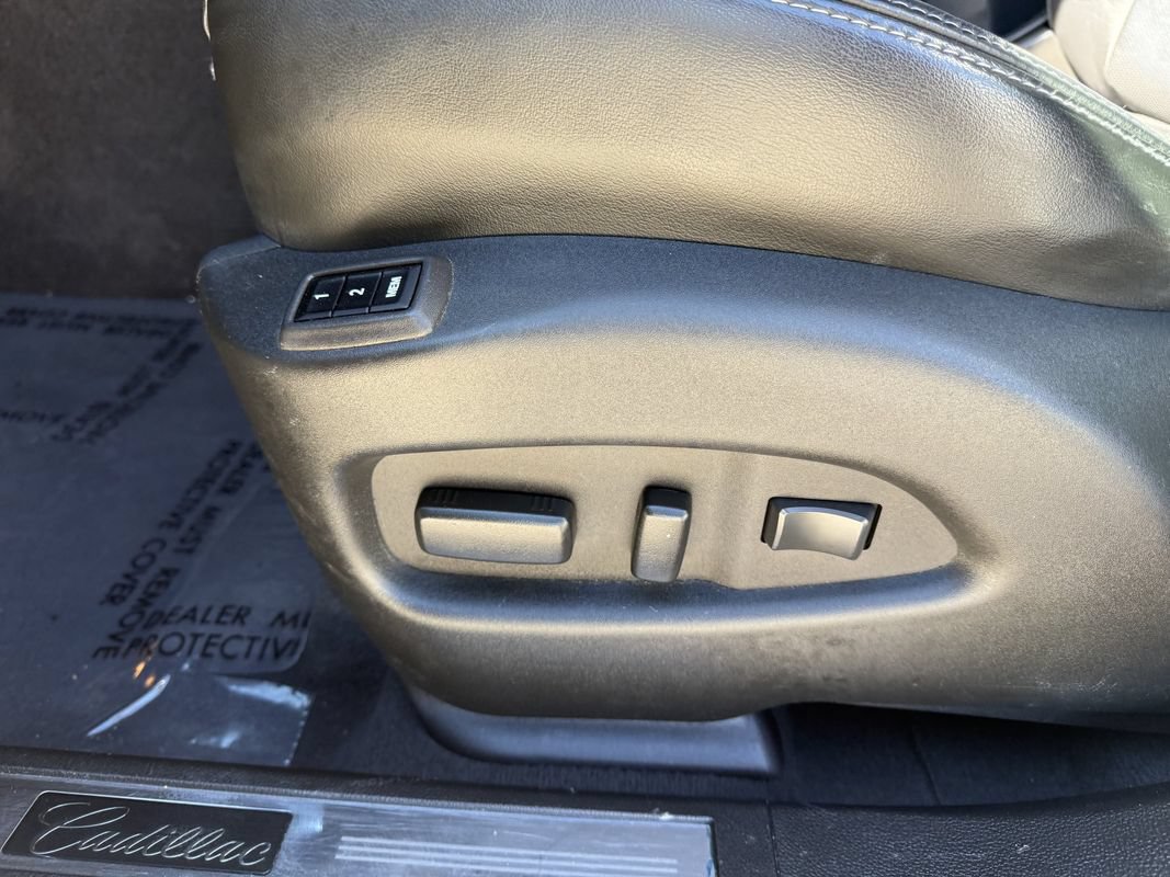 Used 2016 Cadillac SRX Performance w/ Driver Awareness Package FWD image 12