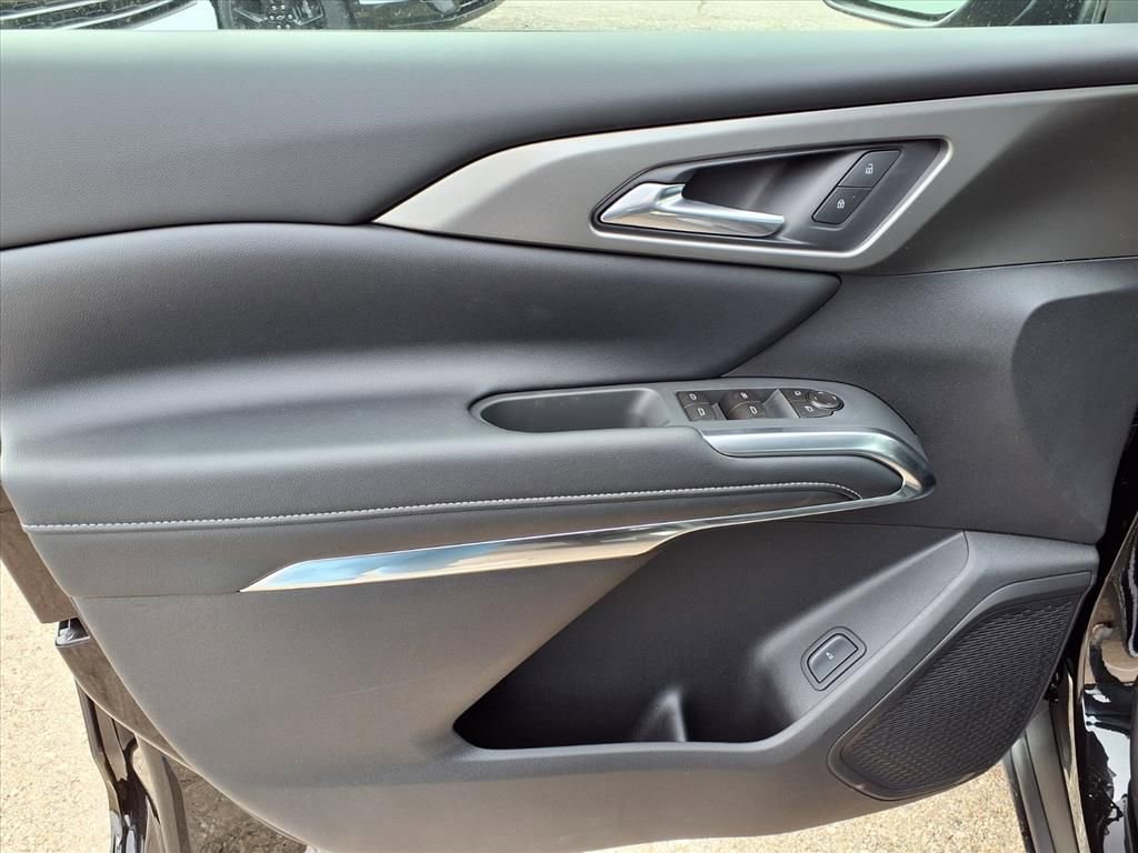 New 2026 Chevrolet Traverse LT w/ Midnight/Sport Edition image 10