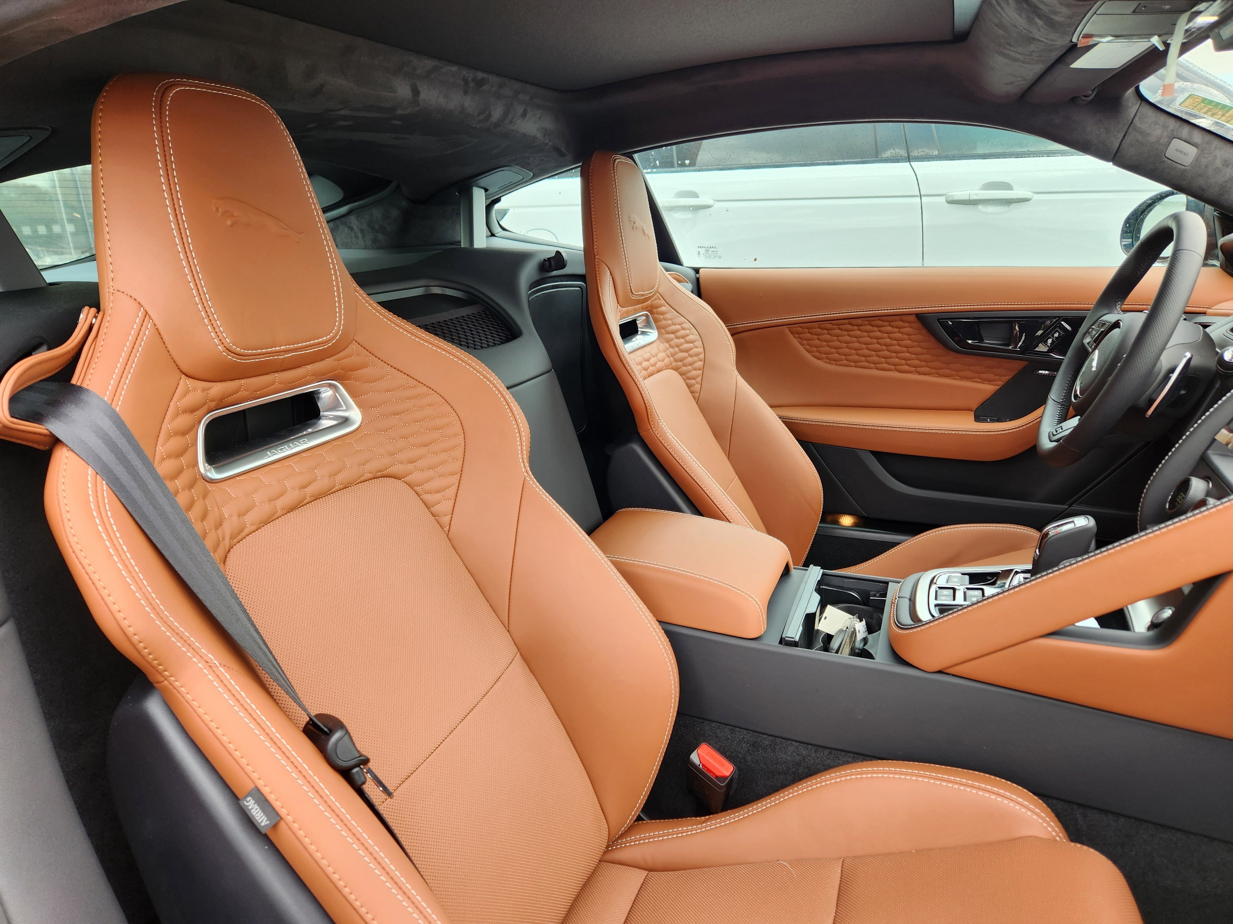 Used 2024 Jaguar F-TYPE R AWD/4WD image 11