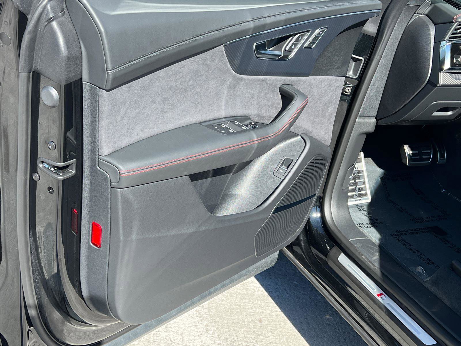 New 2026 Audi Q8 Prestige image 10