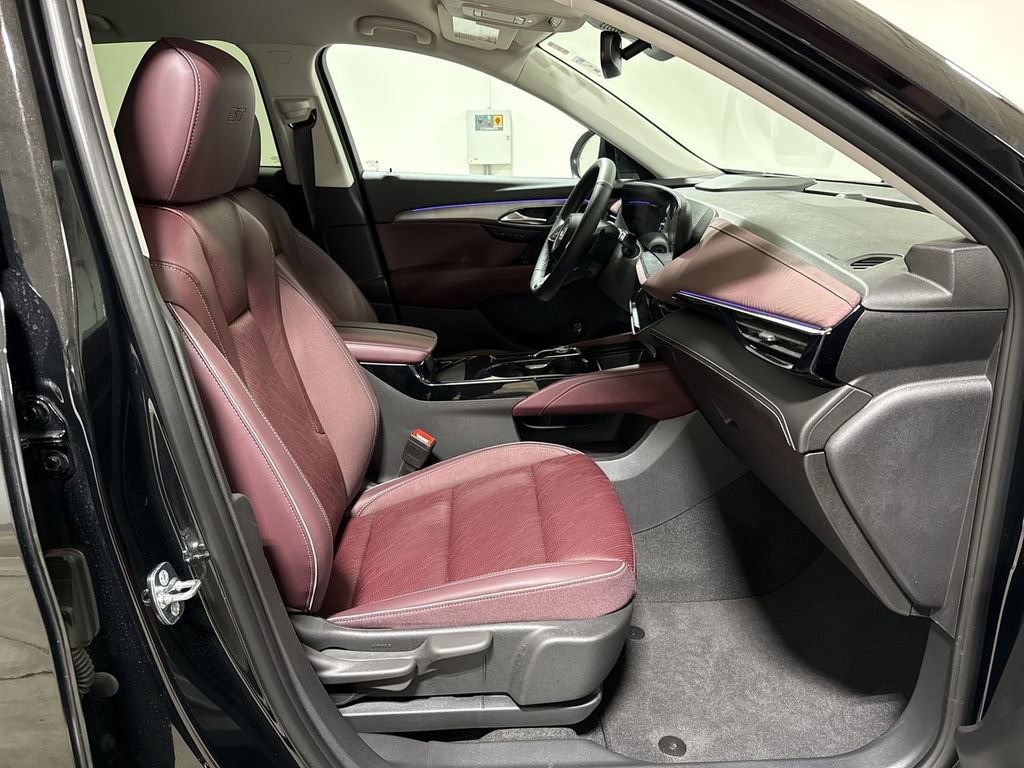 Certified 2024 Buick Envision Sport Touring image 21