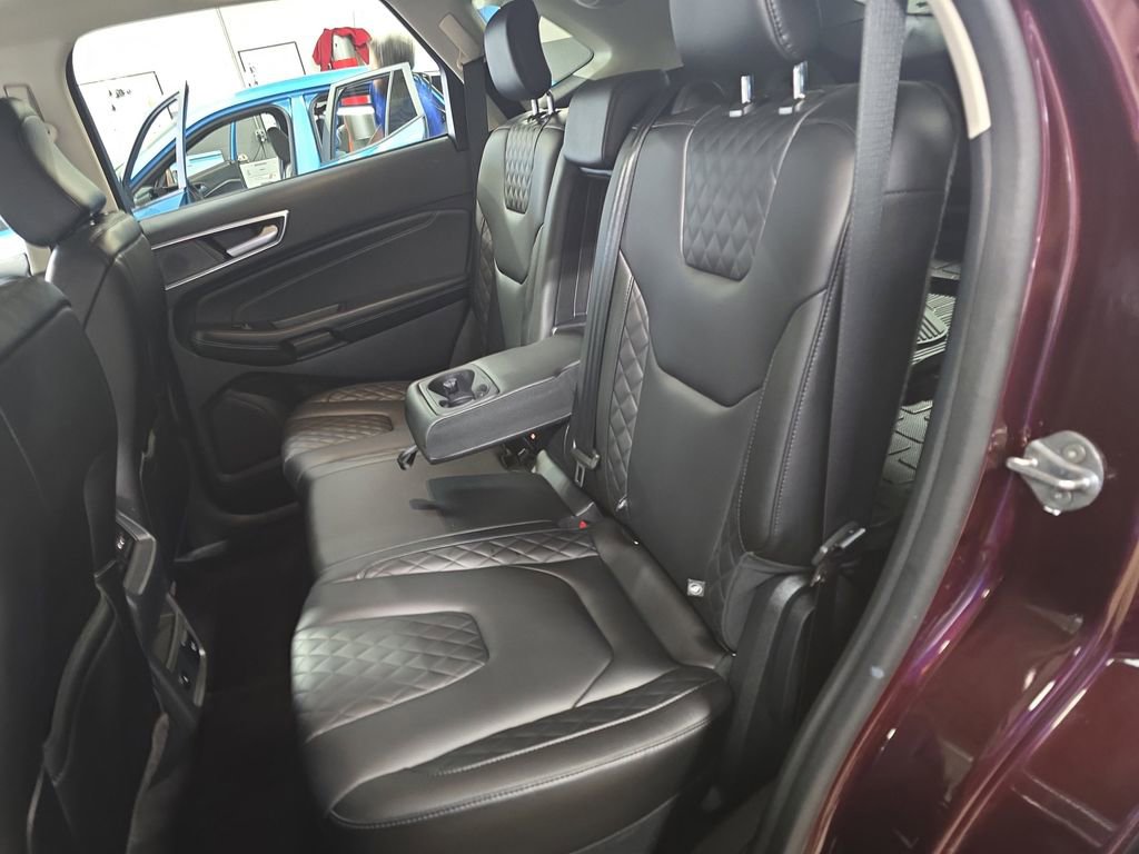 Used 2024 Ford Edge Titanium image 16