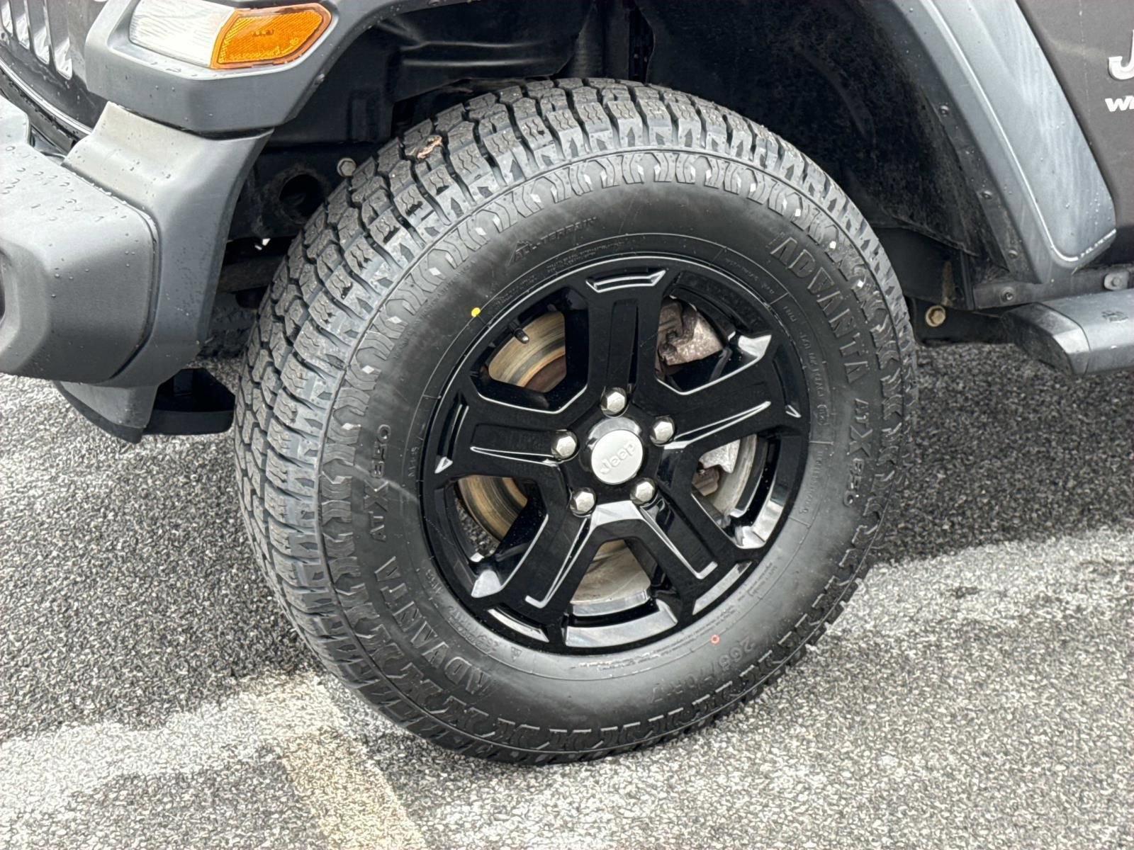 Used 2018 Jeep Wrangler Sport AWD/4WD image 7