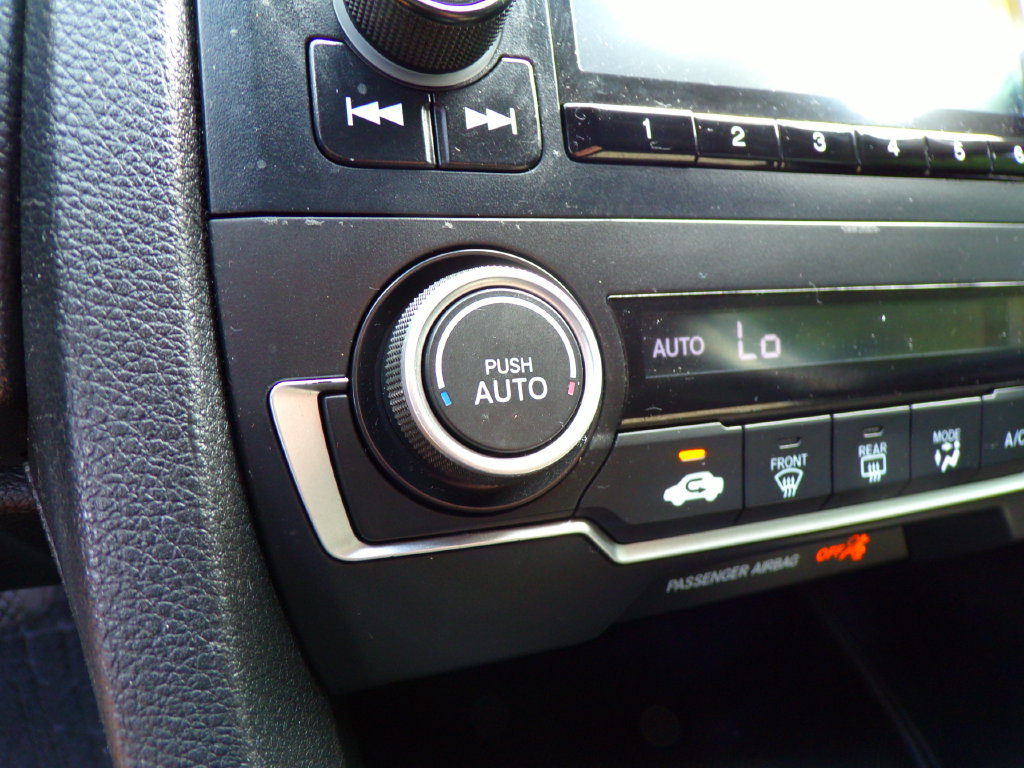 Used 2018 Honda Civic LX image 22