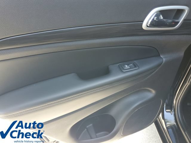 Used 2020 Jeep Grand Cherokee Altitude RWD image 12