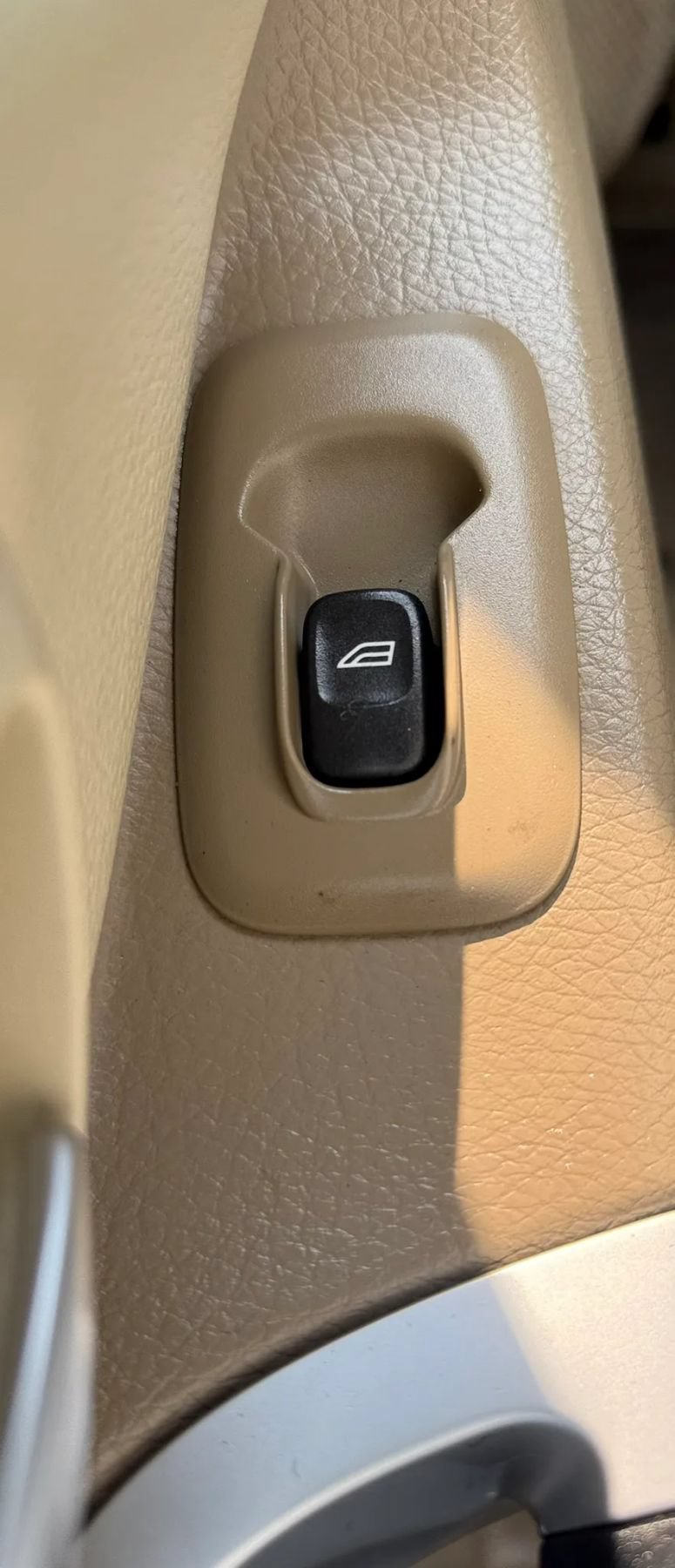 Used 2013 Volvo XC90 3.2 FWD image 27