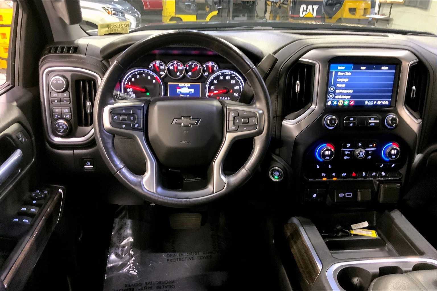 Used 2021 Chevrolet Silverado 1500 LT Trail Boss w/ Convenience Package II AWD/4WD image 6