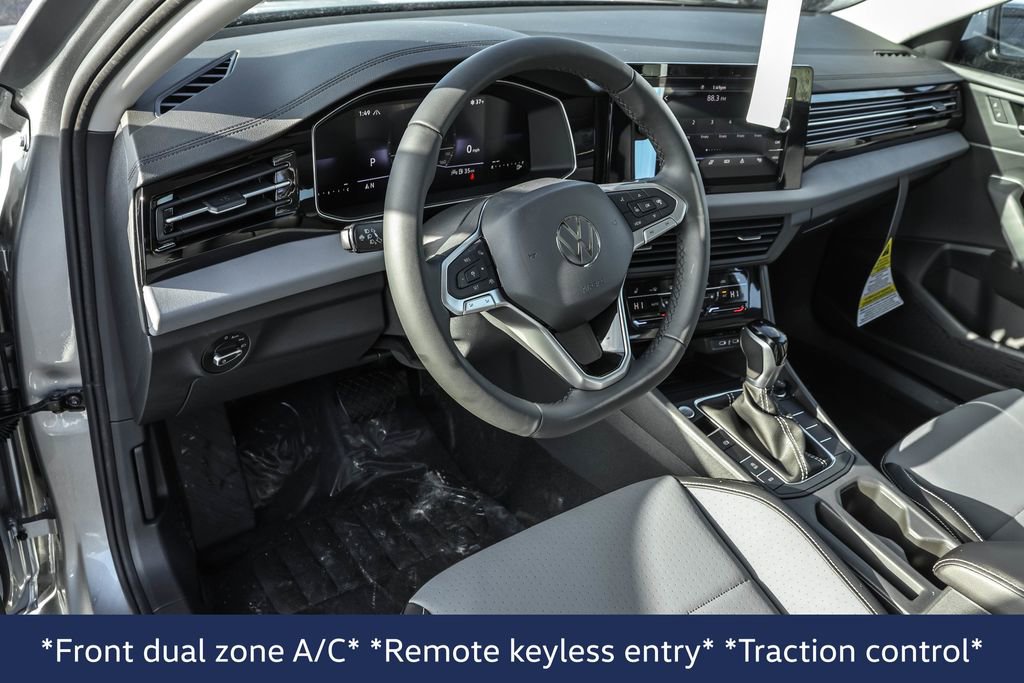 New 2026 Volkswagen Jetta SE image 4