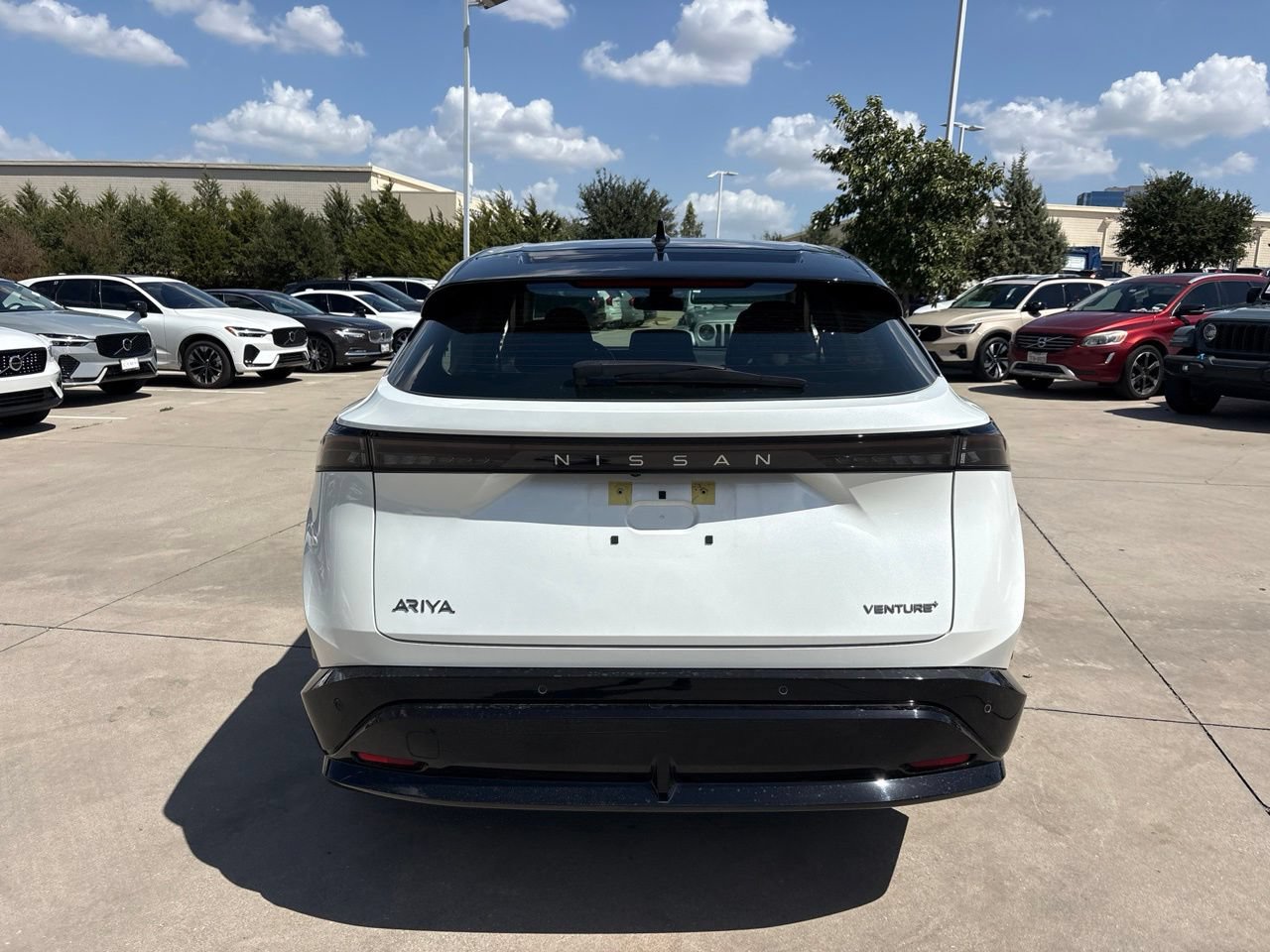 Used 2023 Nissan Ariya FWD image 6