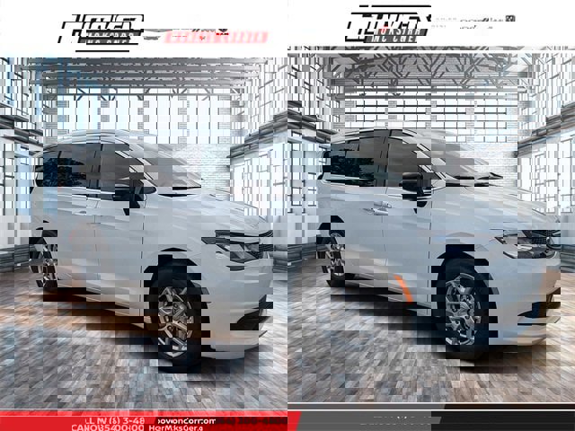 New 2025 Chrysler Voyager LX