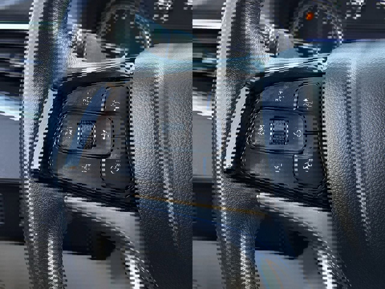 Used 2023 Buick Enclave Essence w/ Sport Touring Edition image 16