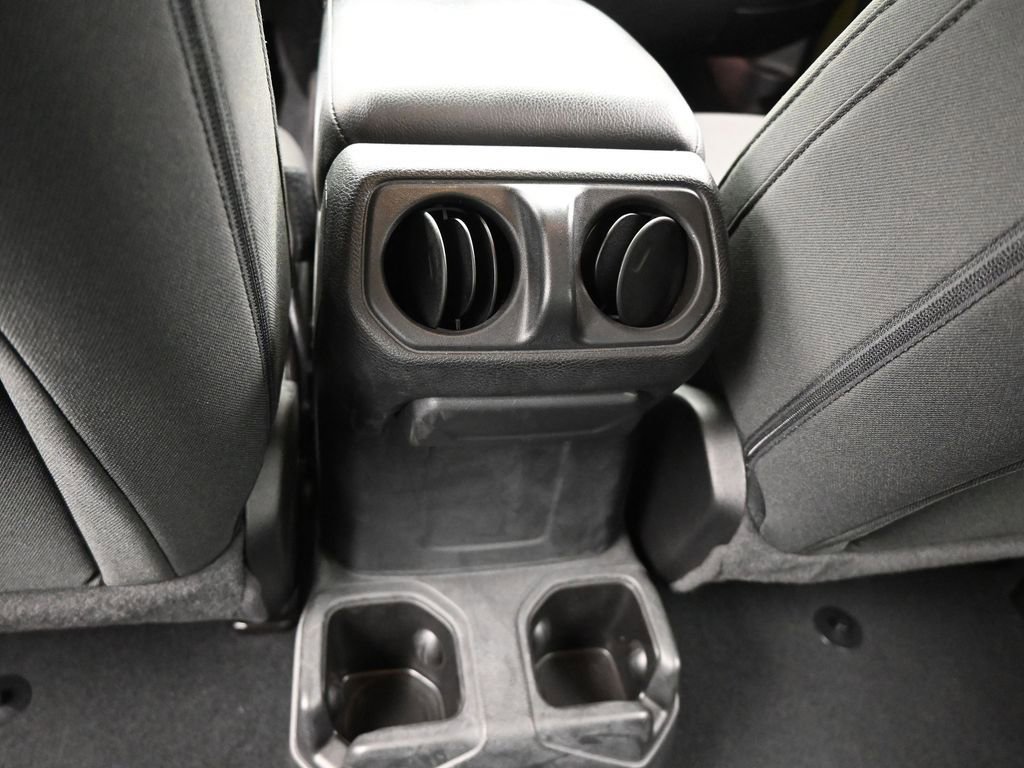 Used 2022 Jeep Wrangler Unlimited Sport image 31