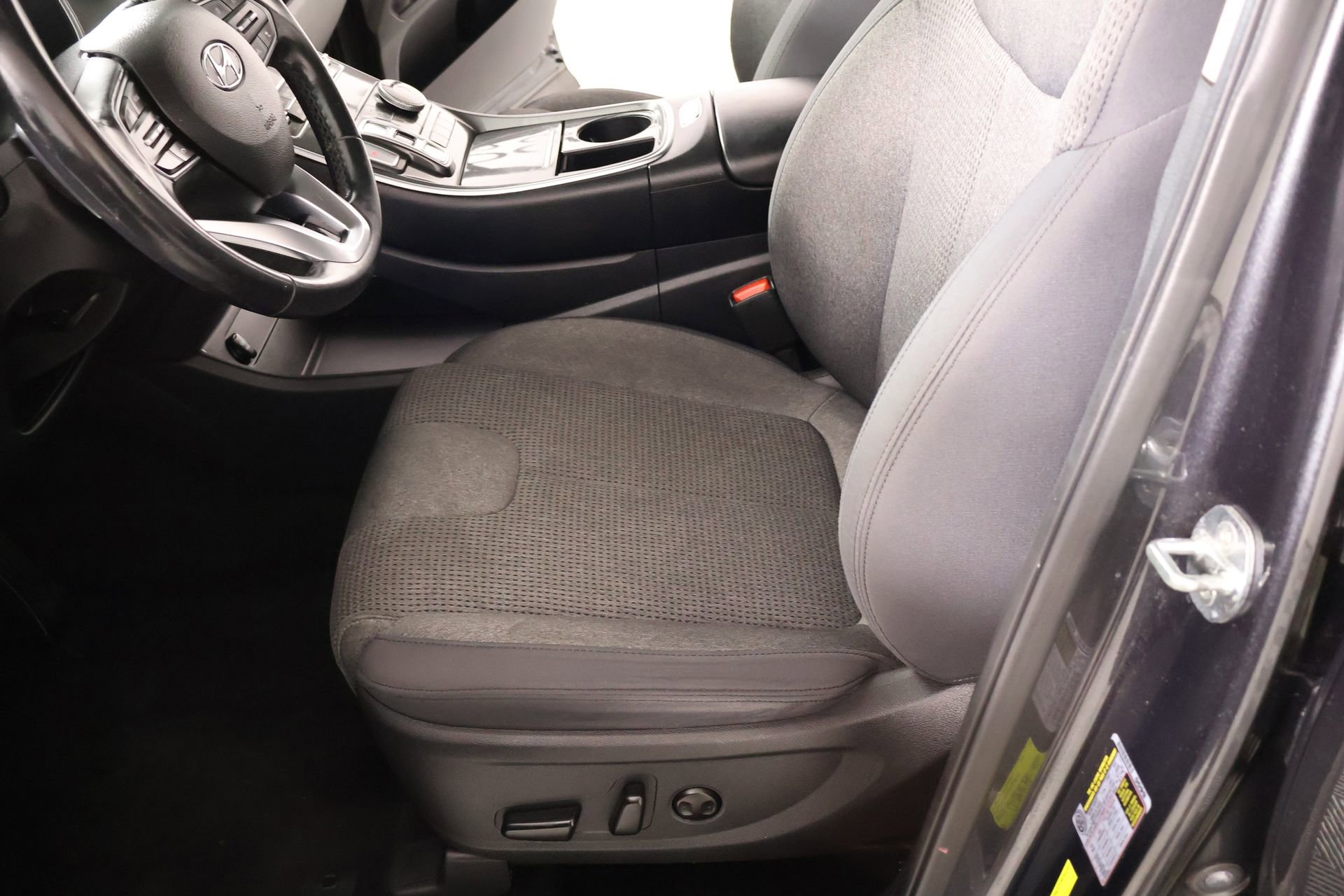 Used 2021 Hyundai Santa Fe SEL w/ Convenience Package image 11