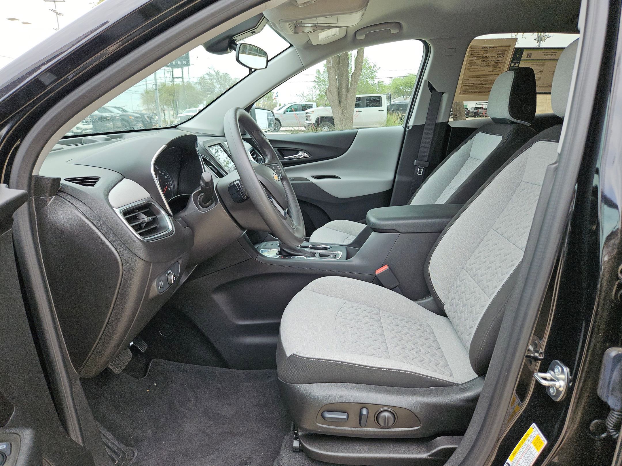 Certified 2024 Chevrolet Equinox LT image 9