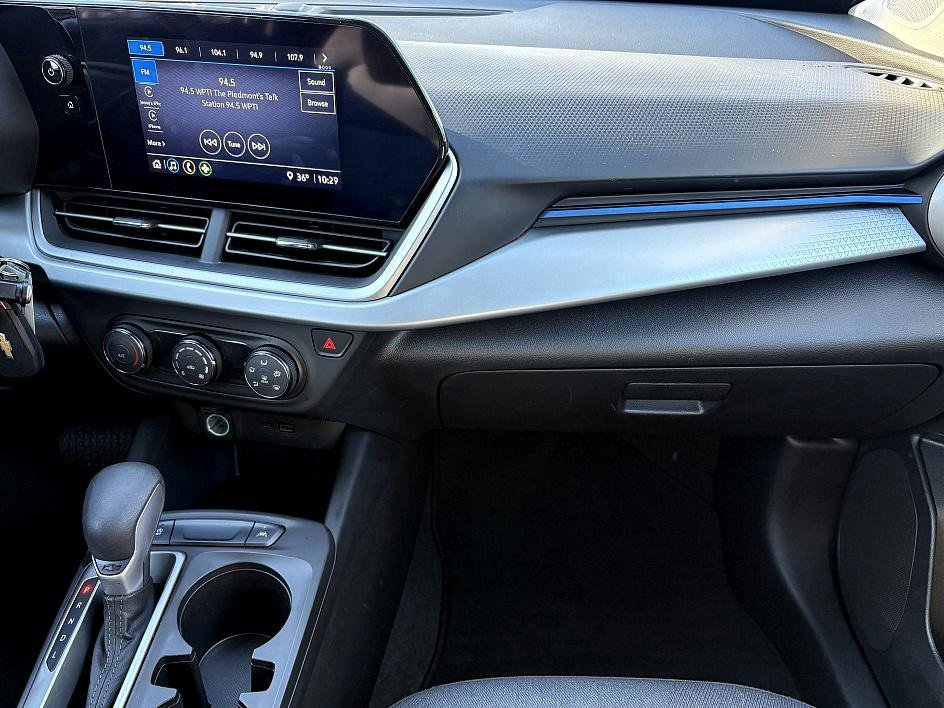 Certified 2025 Chevrolet Trax LS image 14