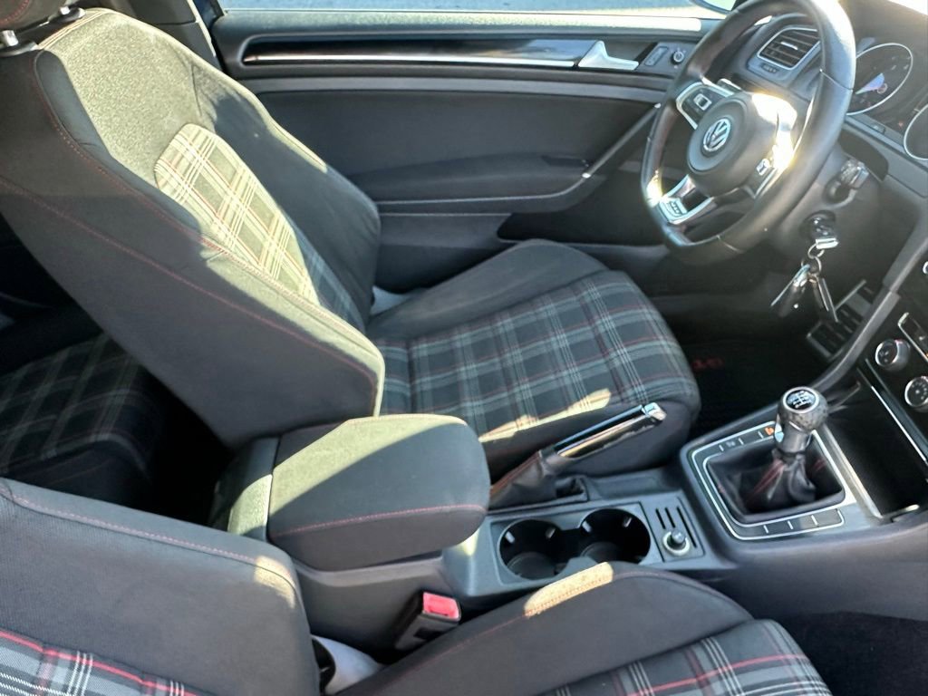 Used 2016 Volkswagen GTI S image 16