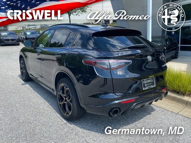 New 2025 Alfa Romeo Stelvio Sprint image 7
