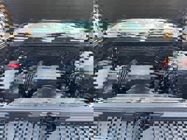 Used 2024 Chevrolet Silverado 2500 ZR2 w/ Technology Package image 12