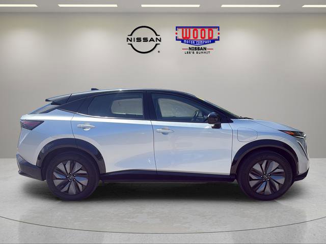 Used 2023 Nissan Ariya AWD image 2
