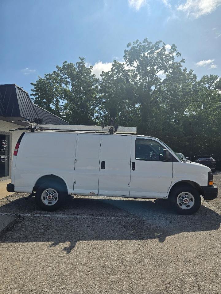 Used 2014 GMC Savana 3500 RWD image 4