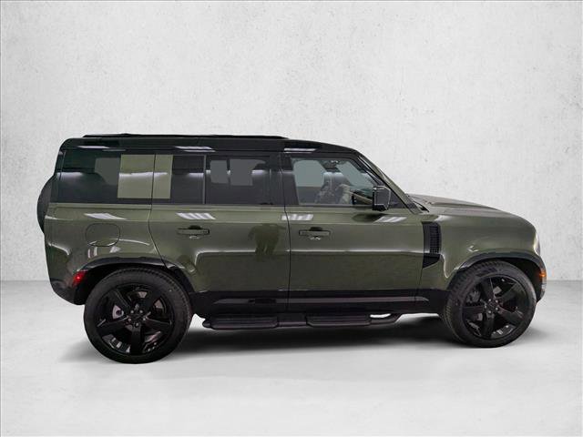 New 2026 Land Rover Defender 110 X-Dynamic SE image 4