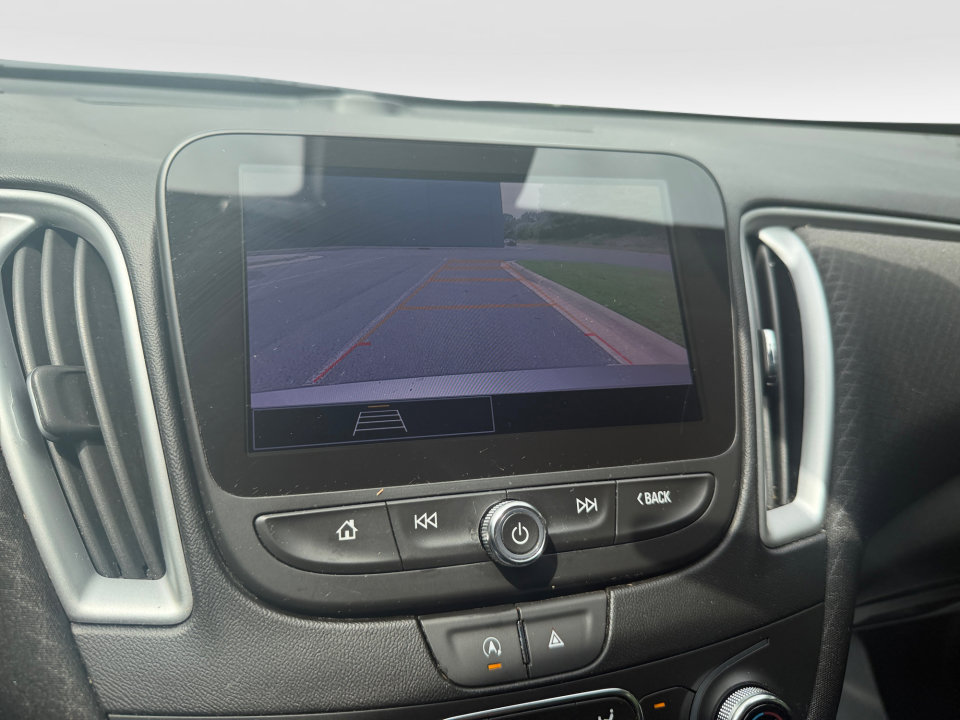 Used 2023 Chevrolet Malibu LT FWD image 20