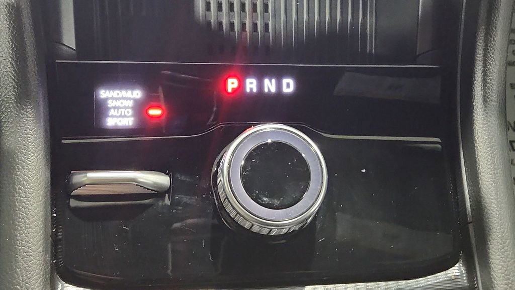 New 2026 Jeep Grand Cherokee Laredo image 24