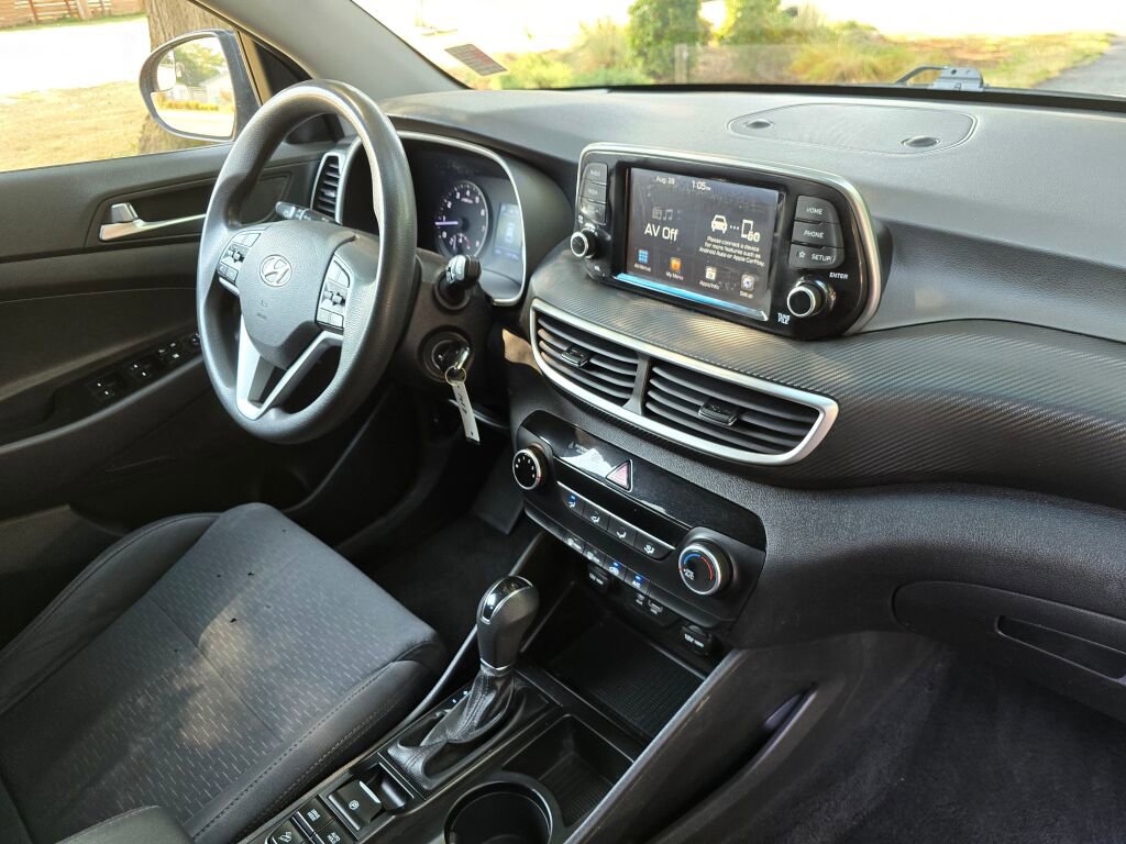 Used 2020 Hyundai Tucson SE image 14