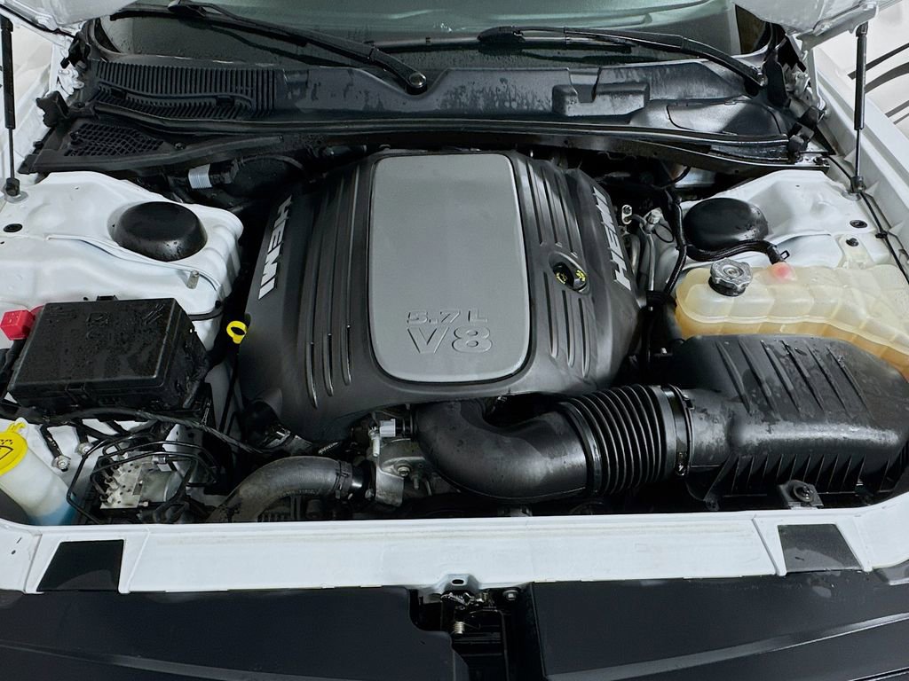 Used 2019 Dodge Challenger R/T w/ Driver Convenience Group image 18