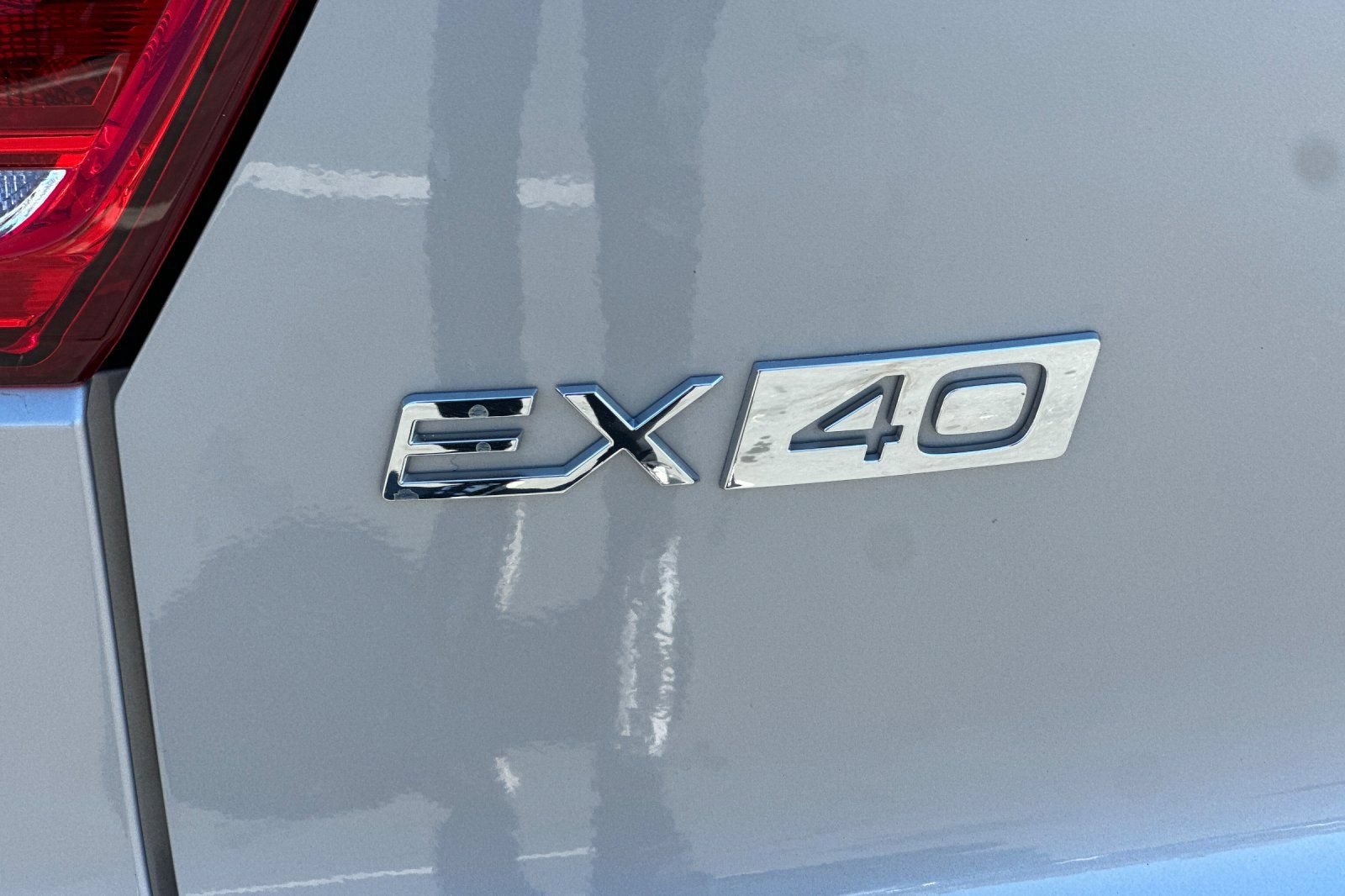 Certified 2025 Volvo EX40 Core AWD/4WD image 13